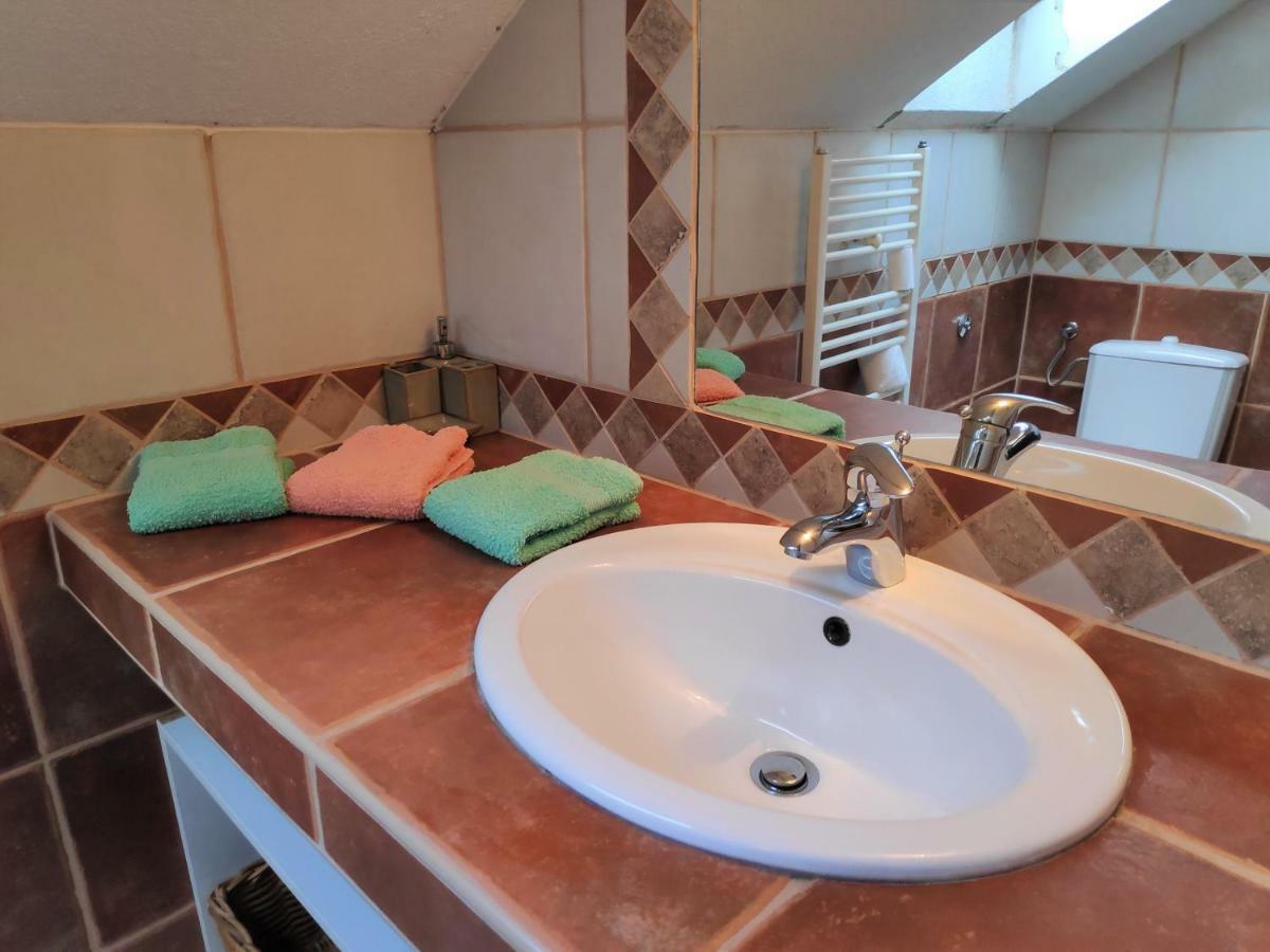Villa Punta Blava - Beach Front, Ideal For Family Vacation With Kids, Large Terraces With Sea View, Internet, Netflix, No Pets Allowed Obrovac Extérieur photo