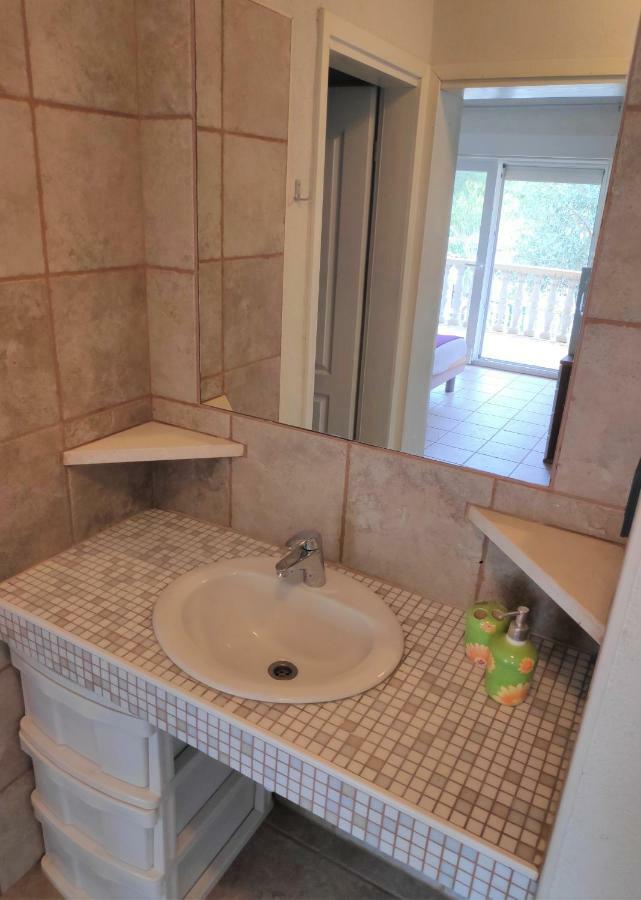 Villa Punta Blava - Beach Front, Ideal For Family Vacation With Kids, Large Terraces With Sea View, Internet, Netflix, No Pets Allowed Obrovac Extérieur photo