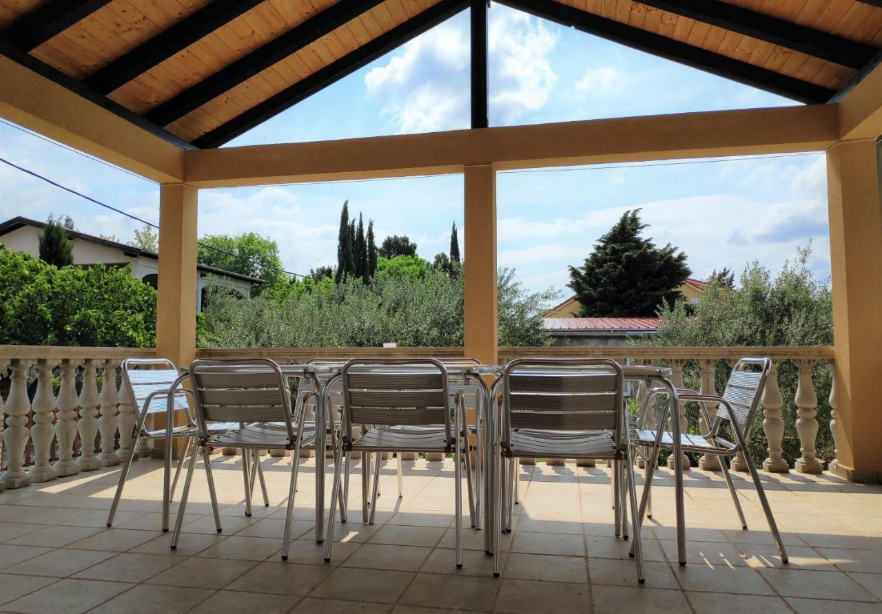 Villa Punta Blava - Beach Front, Ideal For Family Vacation With Kids, Large Terraces With Sea View, Internet, Netflix, No Pets Allowed Obrovac Extérieur photo